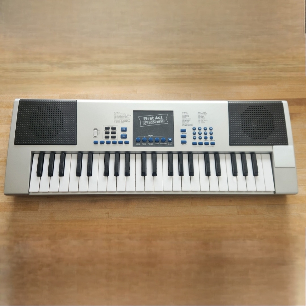 Discovery Musical Keyboard loaded with multi instrument & drum sounds demo songs